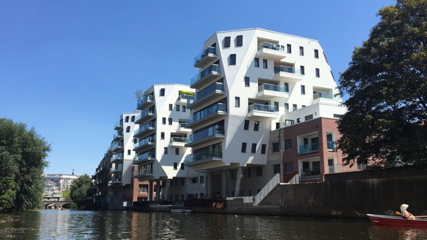 Riverhouse Blick von Weißer Elster Querformat Riverhouse Blick von Weißer Elster Querformat