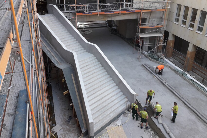 S-3970 The Post - Freitreppe S-3970 The Post - Freitreppe