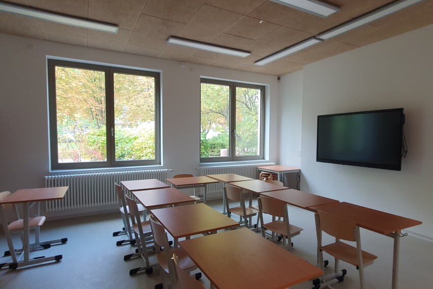 CJD Sporthalle Klassenzimmer